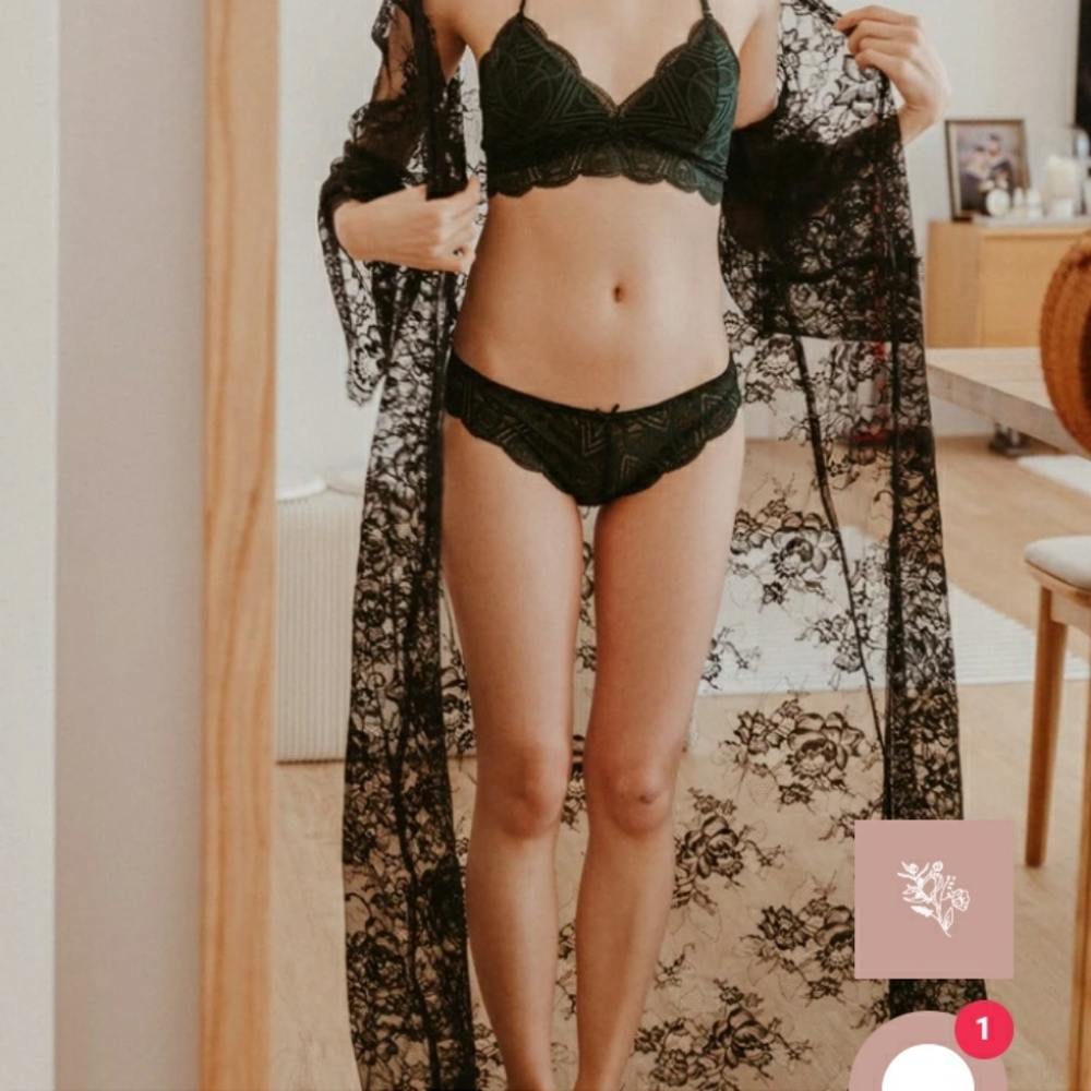 Robe black lace